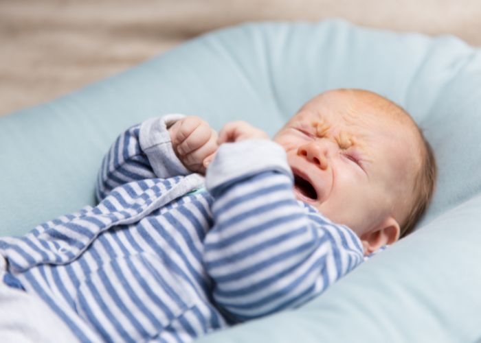 Stenjanje kod beba: šta treba da znate